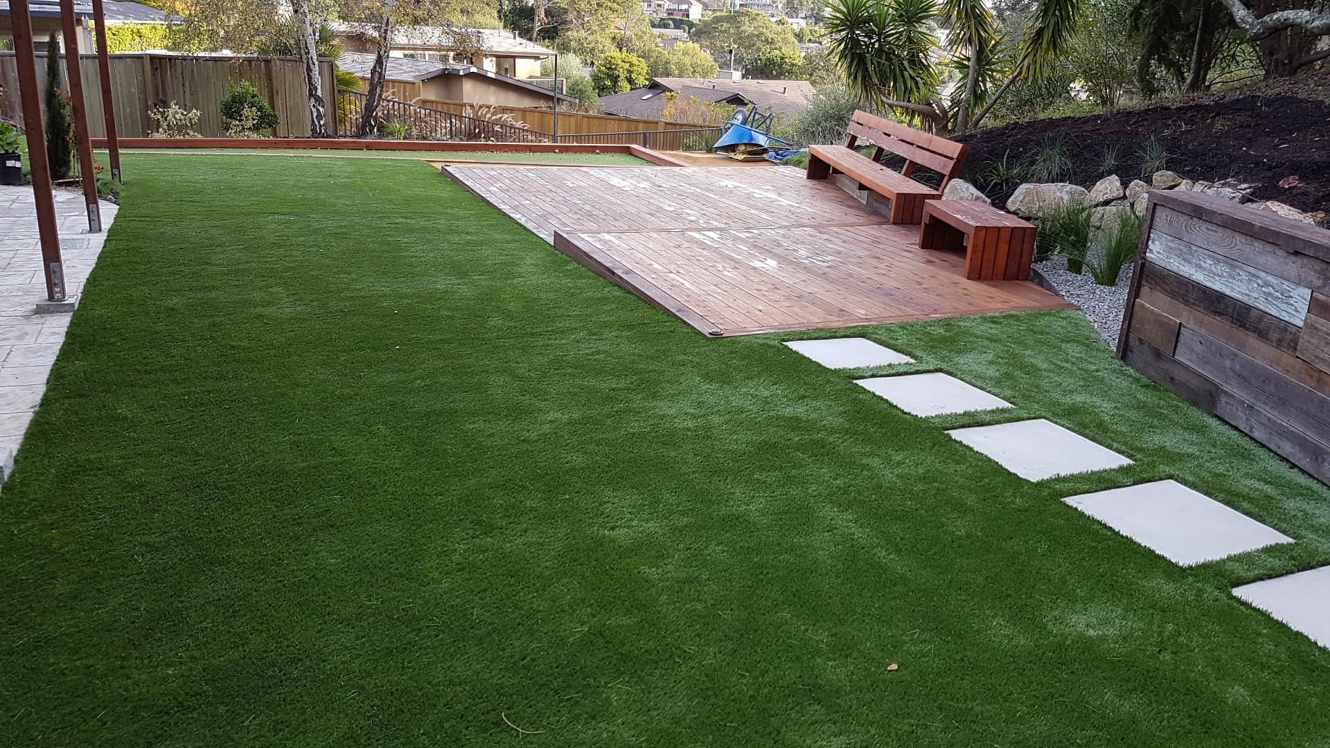 Backyard Turf & Stepping Stones
